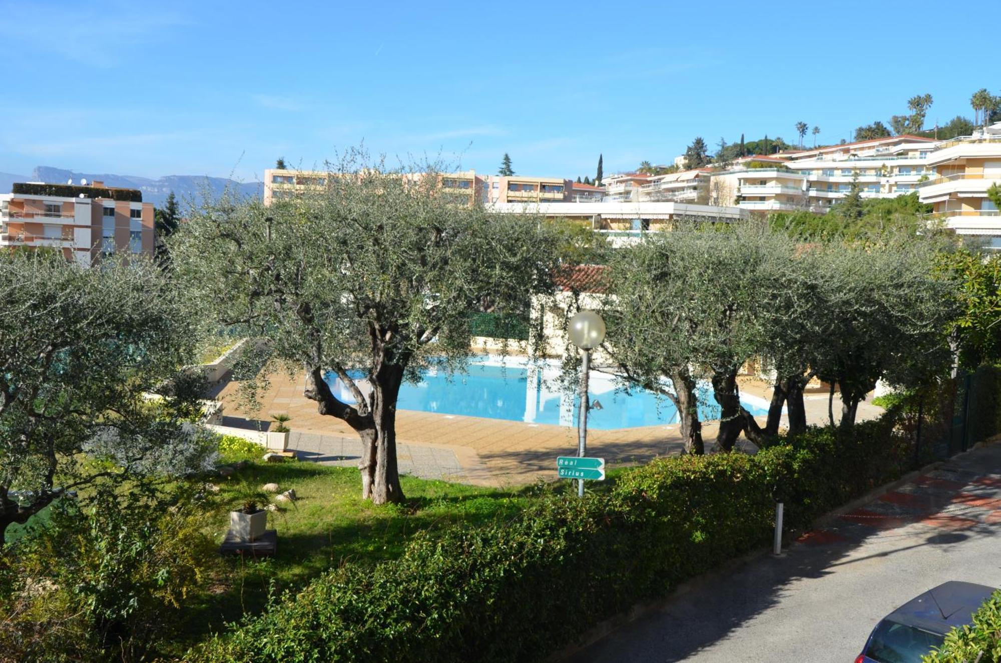 Plein Ciel - Appartement 5 Personnes Avec Piscine Sur La Corniche Fleurie A Nice Eksteriør billede